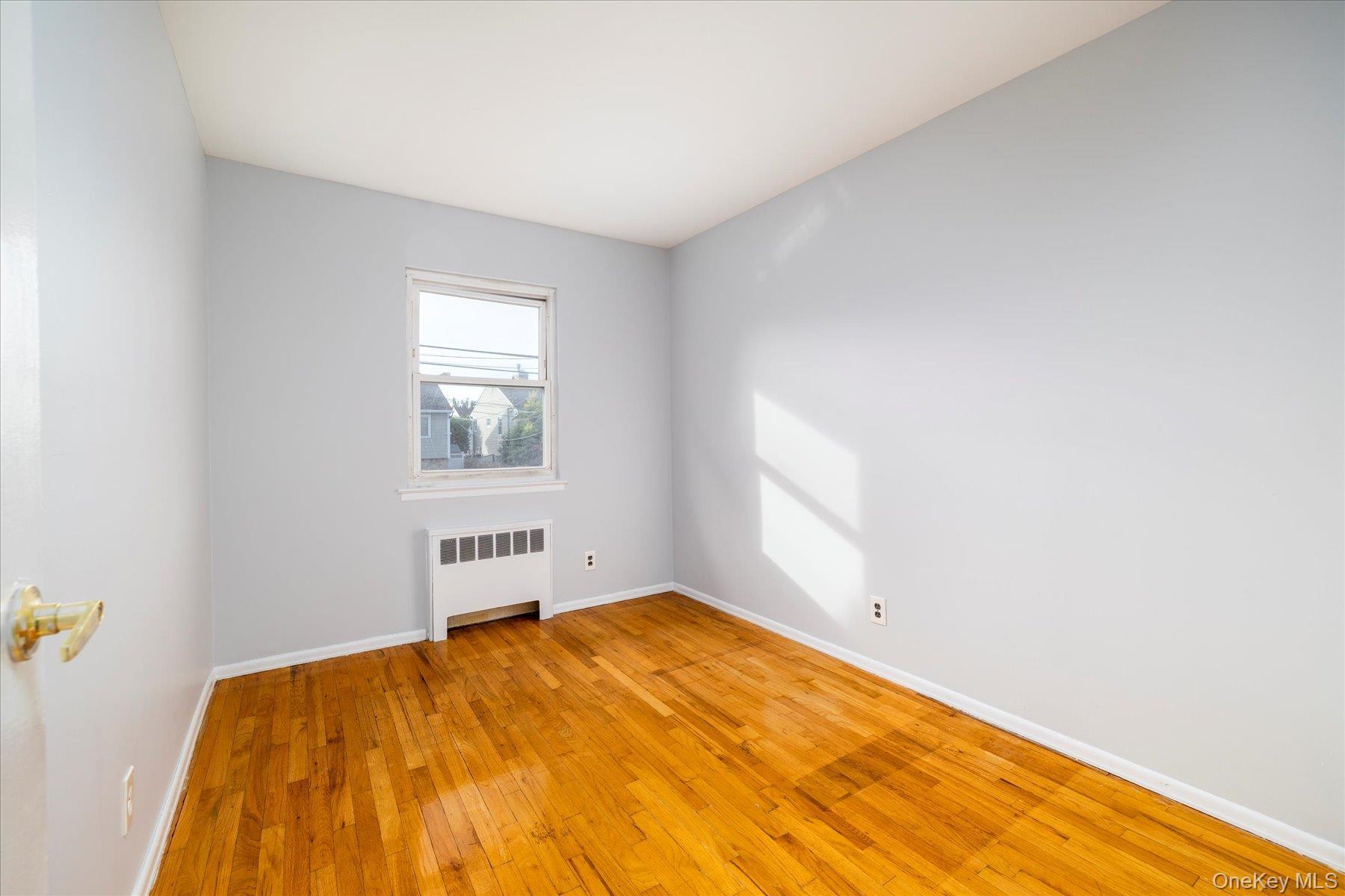 Single Family 1st  Nassau County, NY 11520, MLS-929116-15