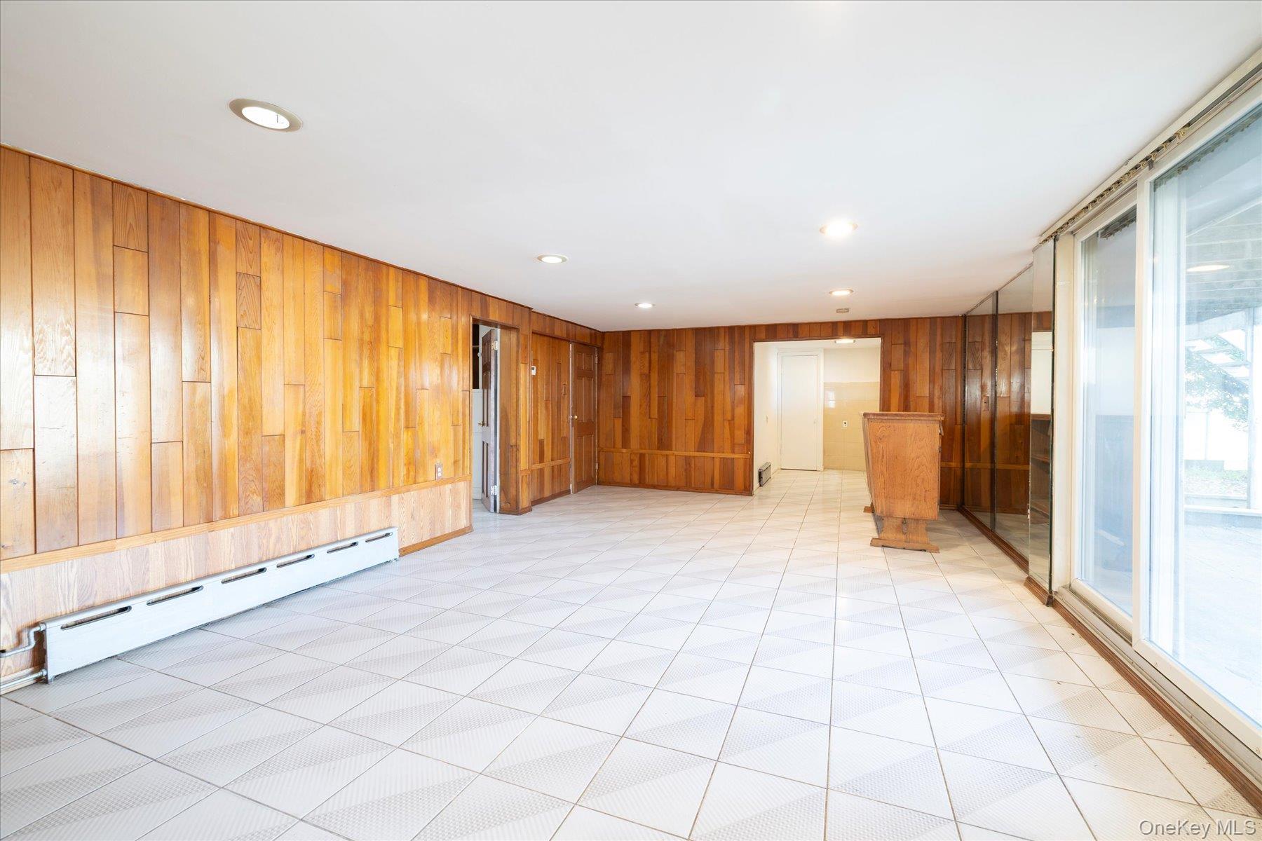 Single Family 1st  Nassau County, NY 11520, MLS-929116-17