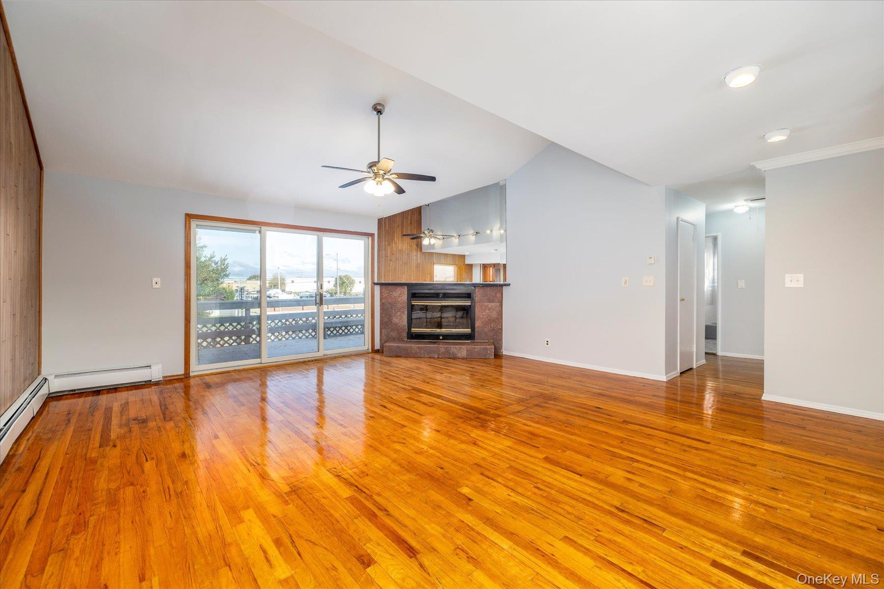 Single Family 1st  Nassau County, NY 11520, MLS-929116-7