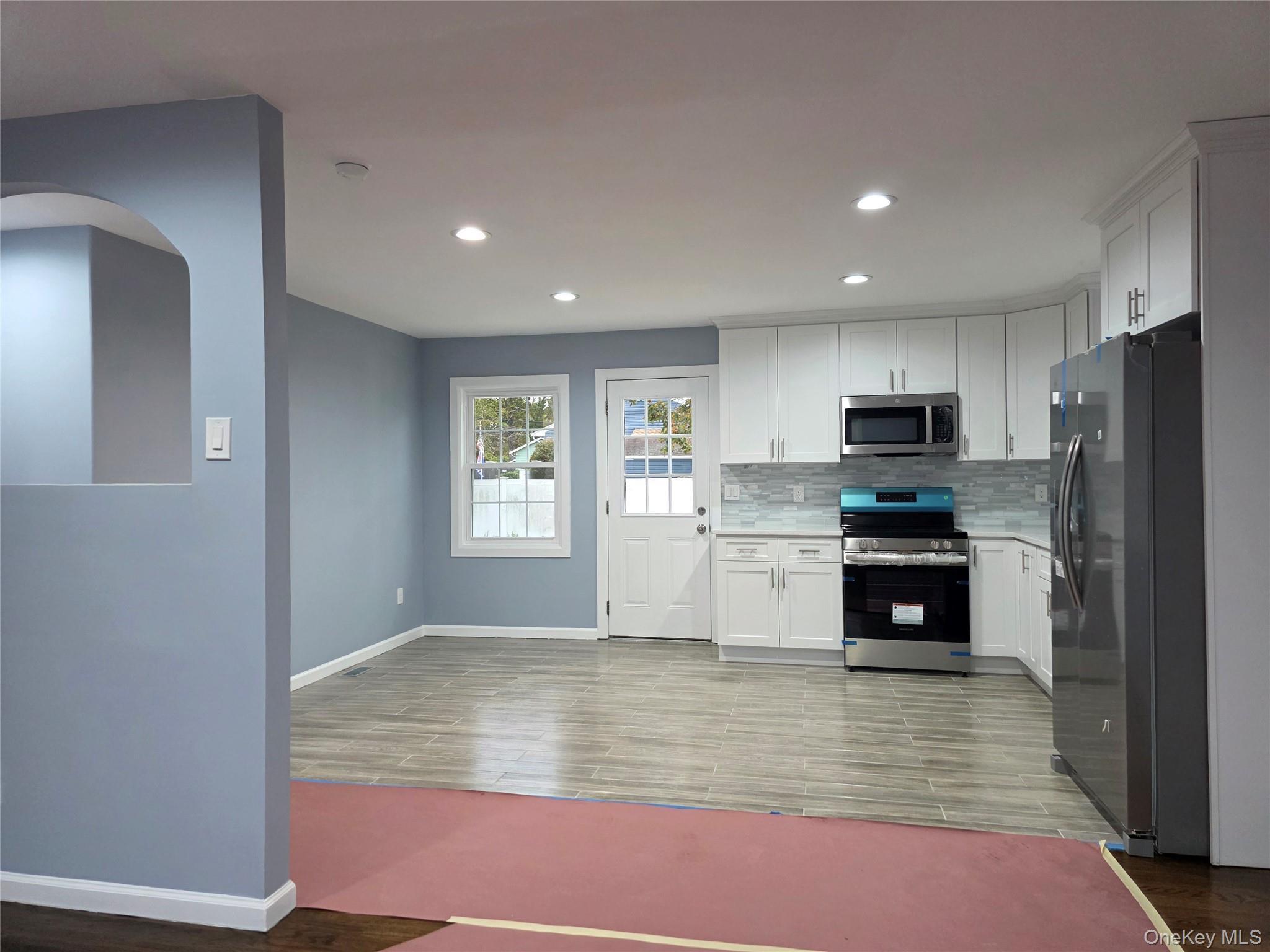 Single Family Cypress  Suffolk County, NY 11706, MLS-929120-3