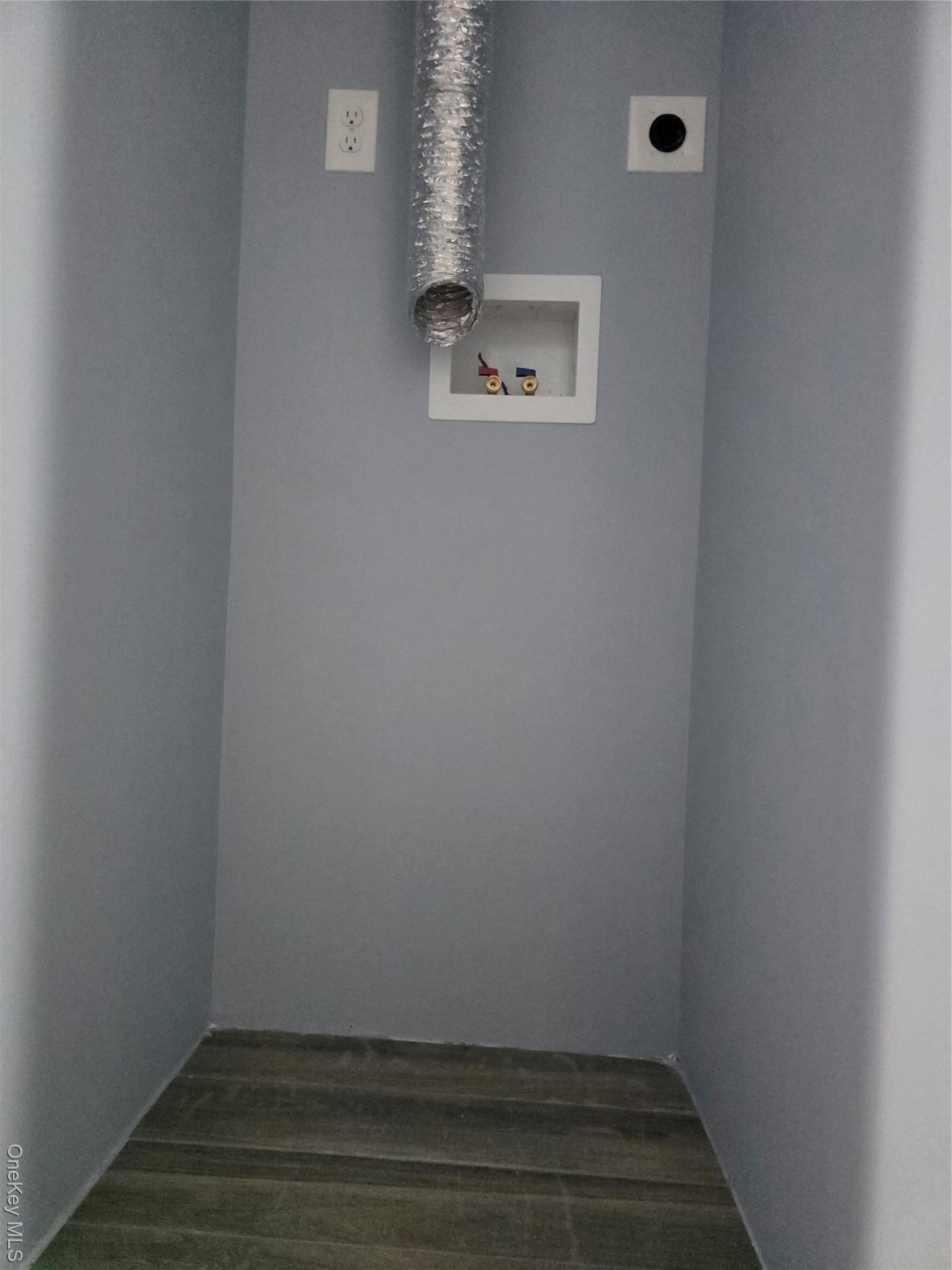 Single Family Cypress  Suffolk County, NY 11706, MLS-929120-7