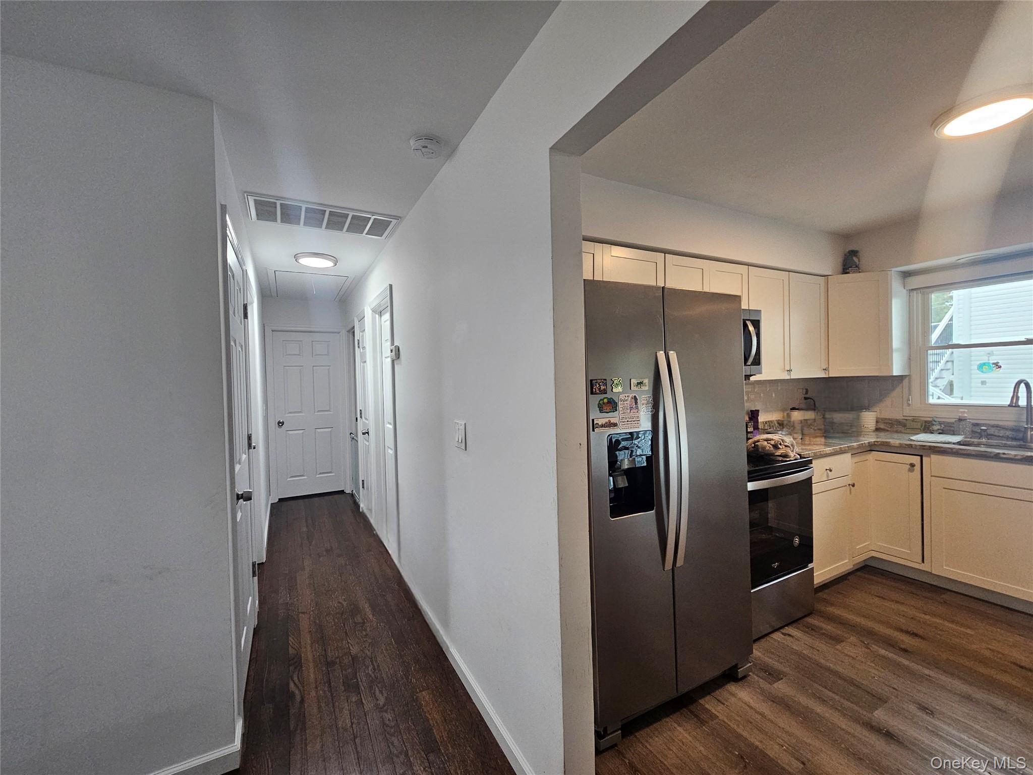 Single Family Brookhaven  Suffolk County, NY 11778, MLS-929129-13