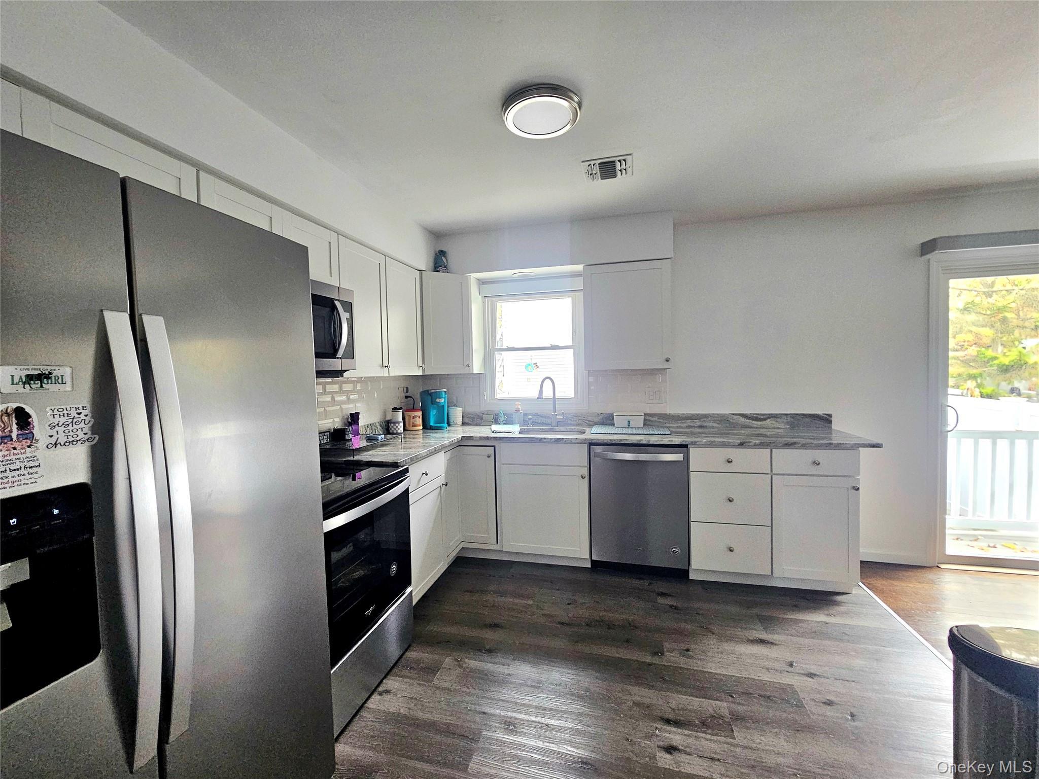 Single Family Brookhaven  Suffolk County, NY 11778, MLS-929129-4