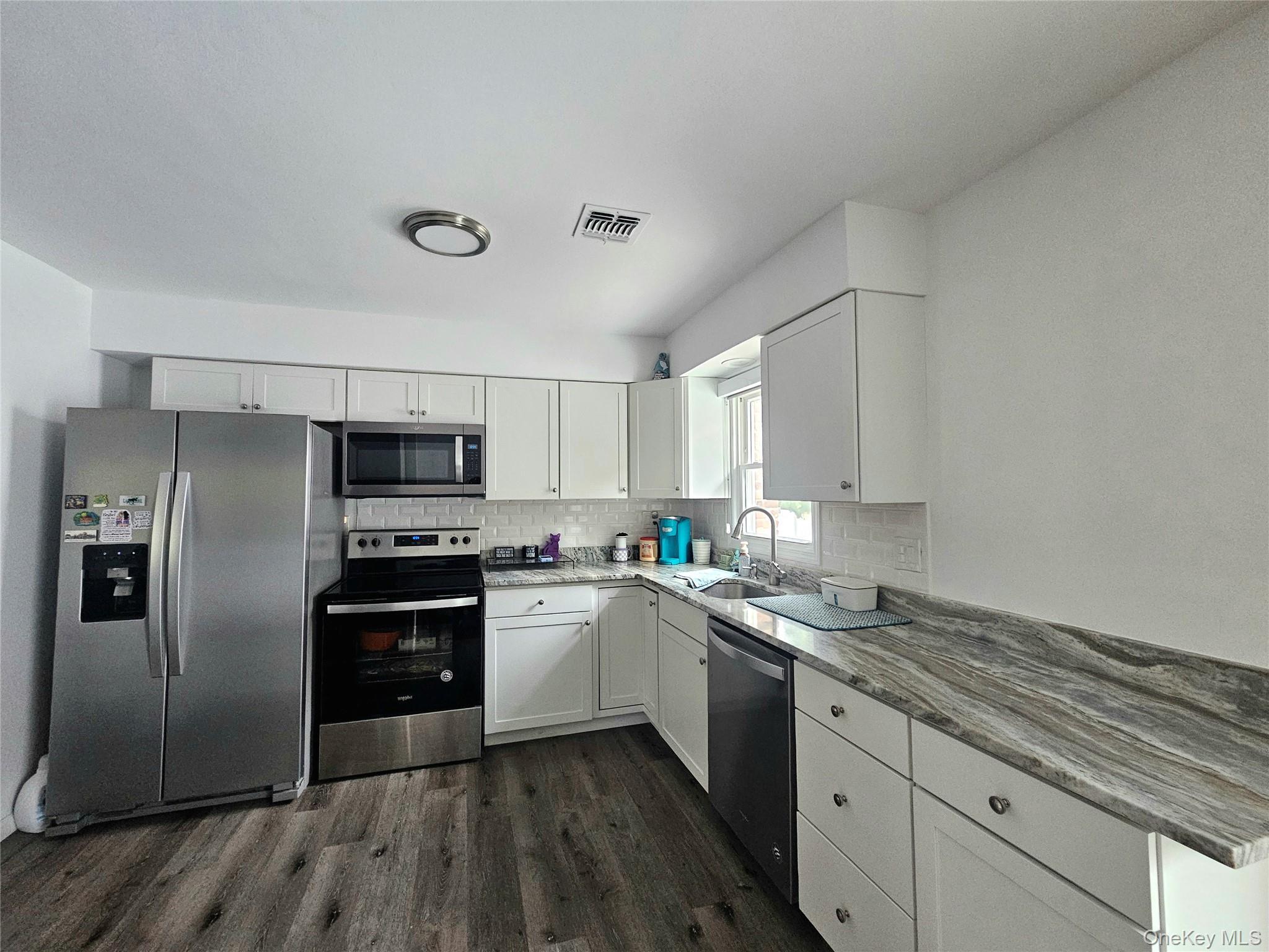 Single Family Brookhaven  Suffolk County, NY 11778, MLS-929129-5