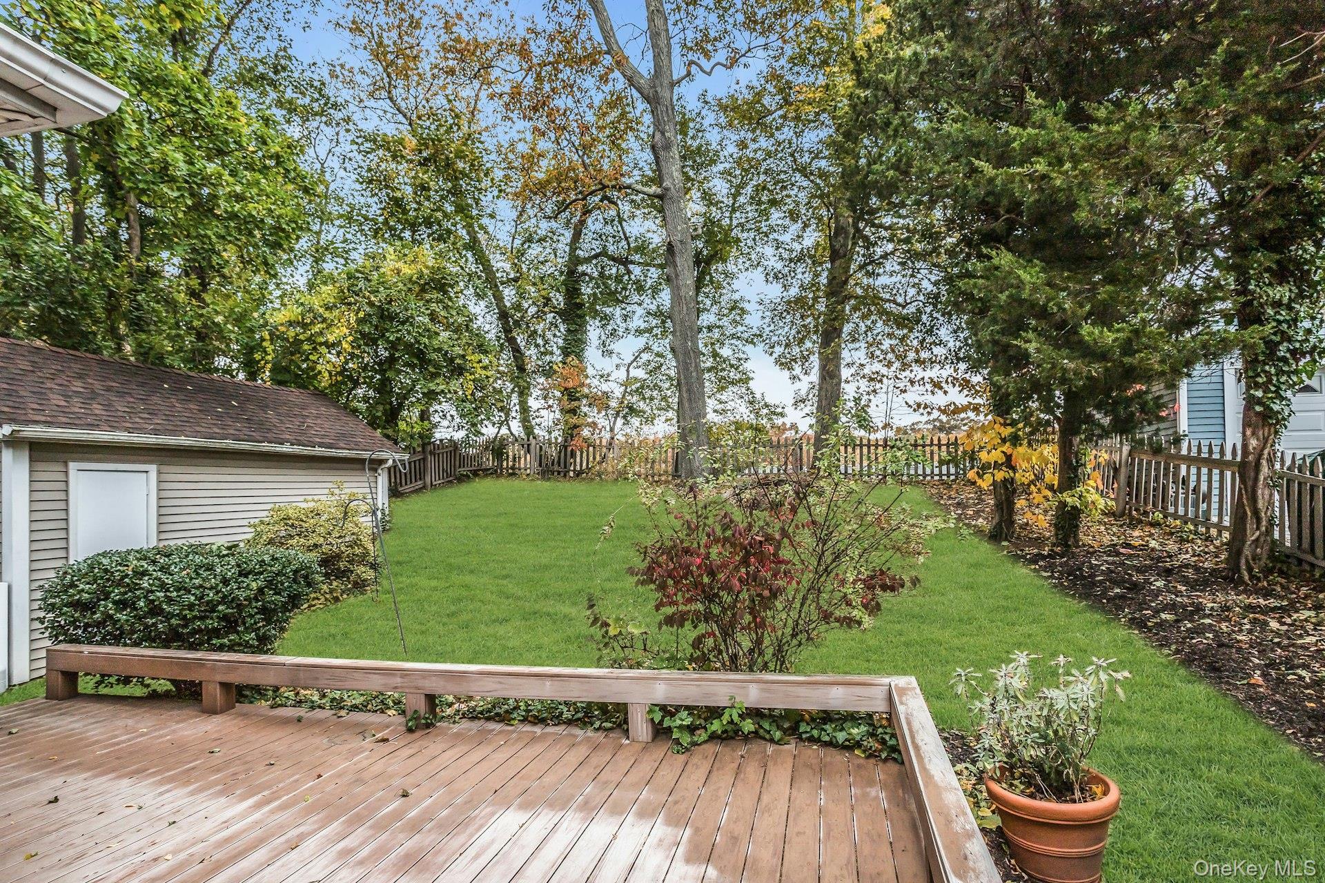 Single Family Washington  Suffolk County, NY 11768, MLS-929131-22