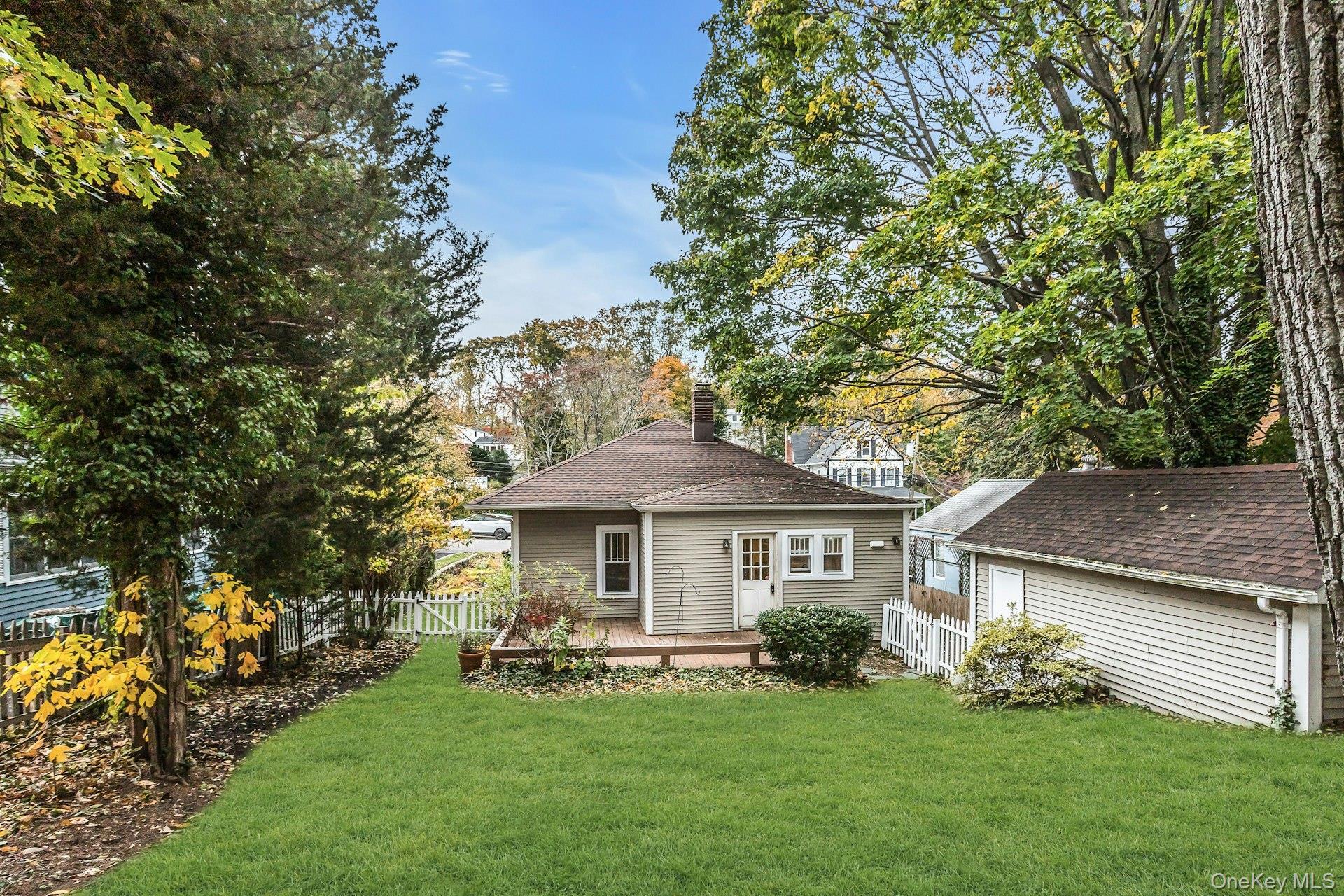 Single Family Washington  Suffolk County, NY 11768, MLS-929131-23