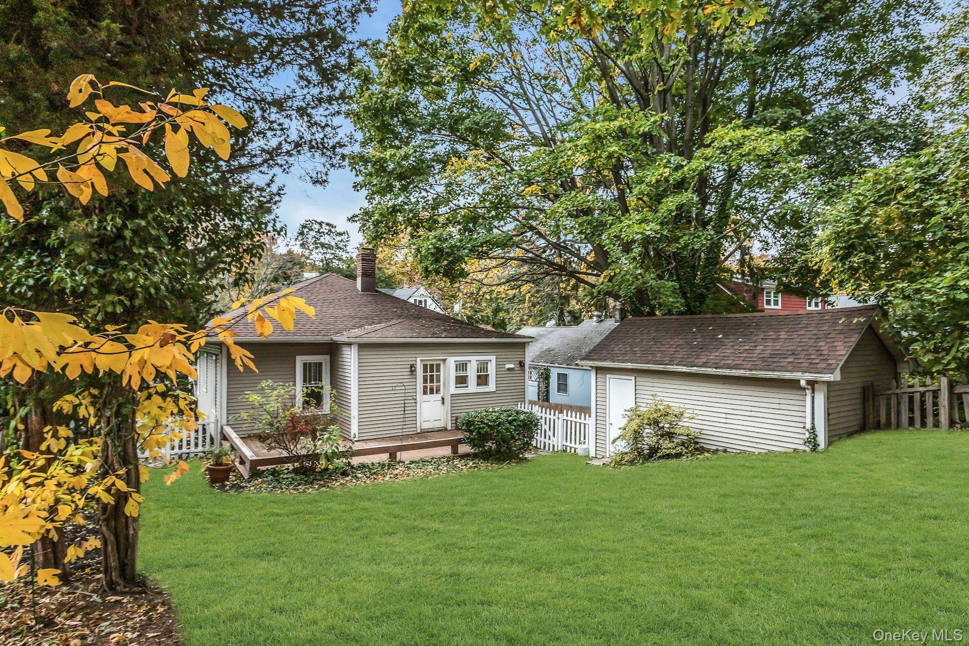 Single Family Washington  Suffolk County, NY 11768, MLS-929131-24