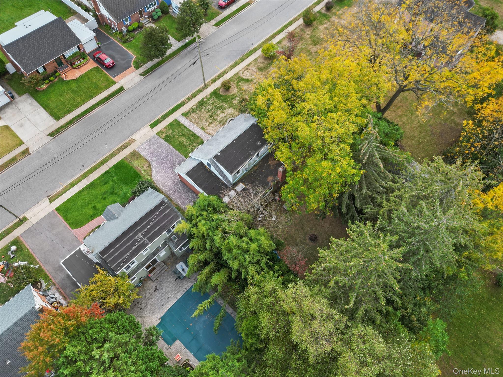 Single Family Tudor Nassau County, NY 11735, MLS-929143-10