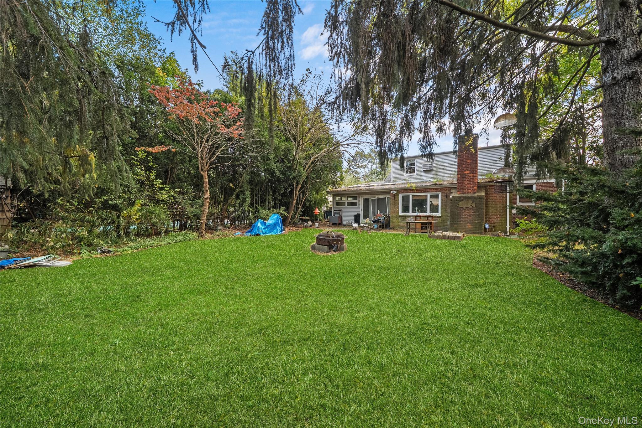 Single Family Tudor Nassau County, NY 11735, MLS-929143-5