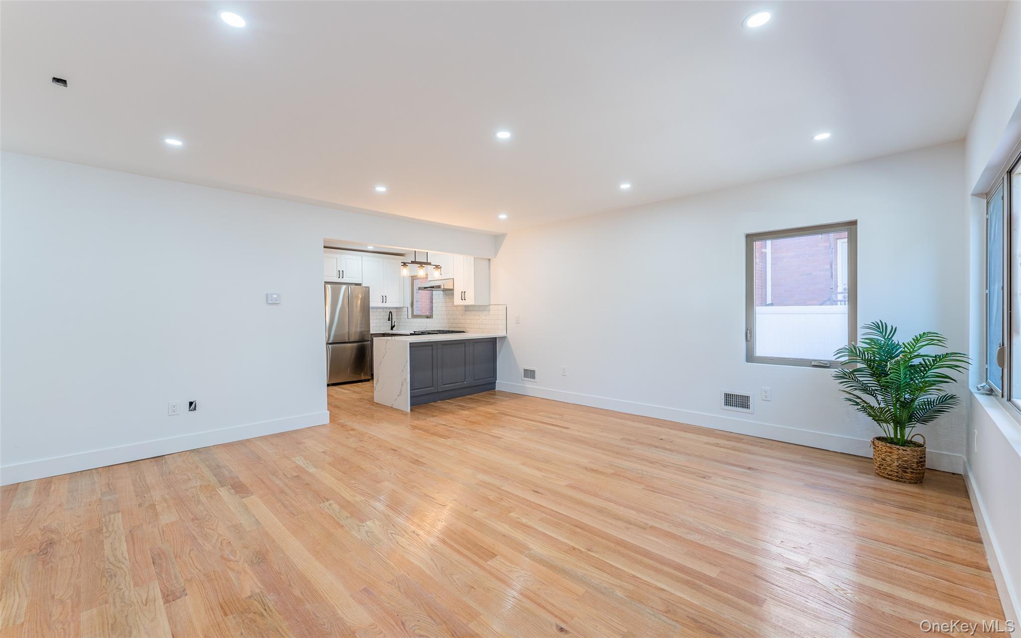 Single Family 211th Queens, NY 11361, MLS-929144-4