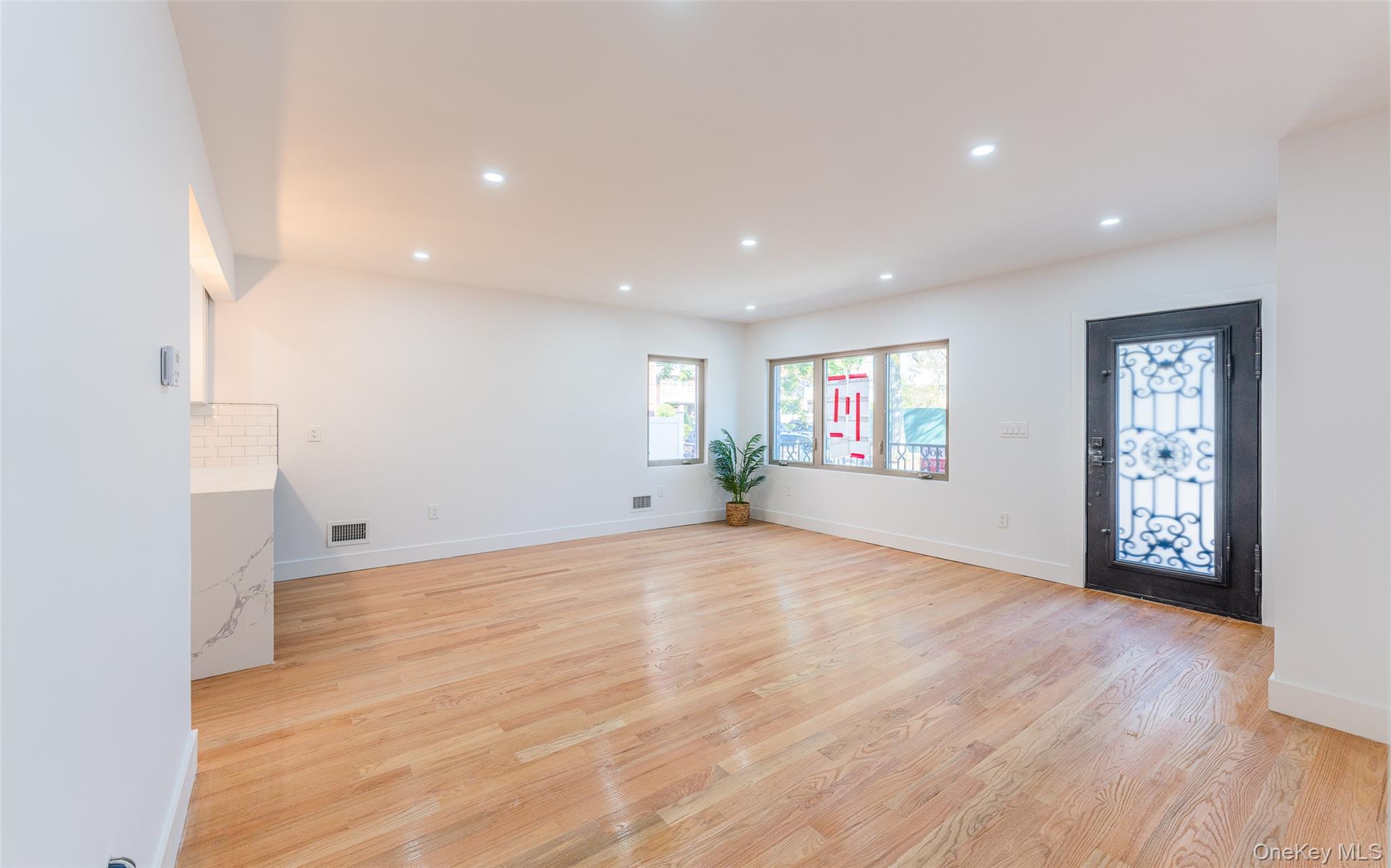 Single Family 211th Queens, NY 11361, MLS-929144-9