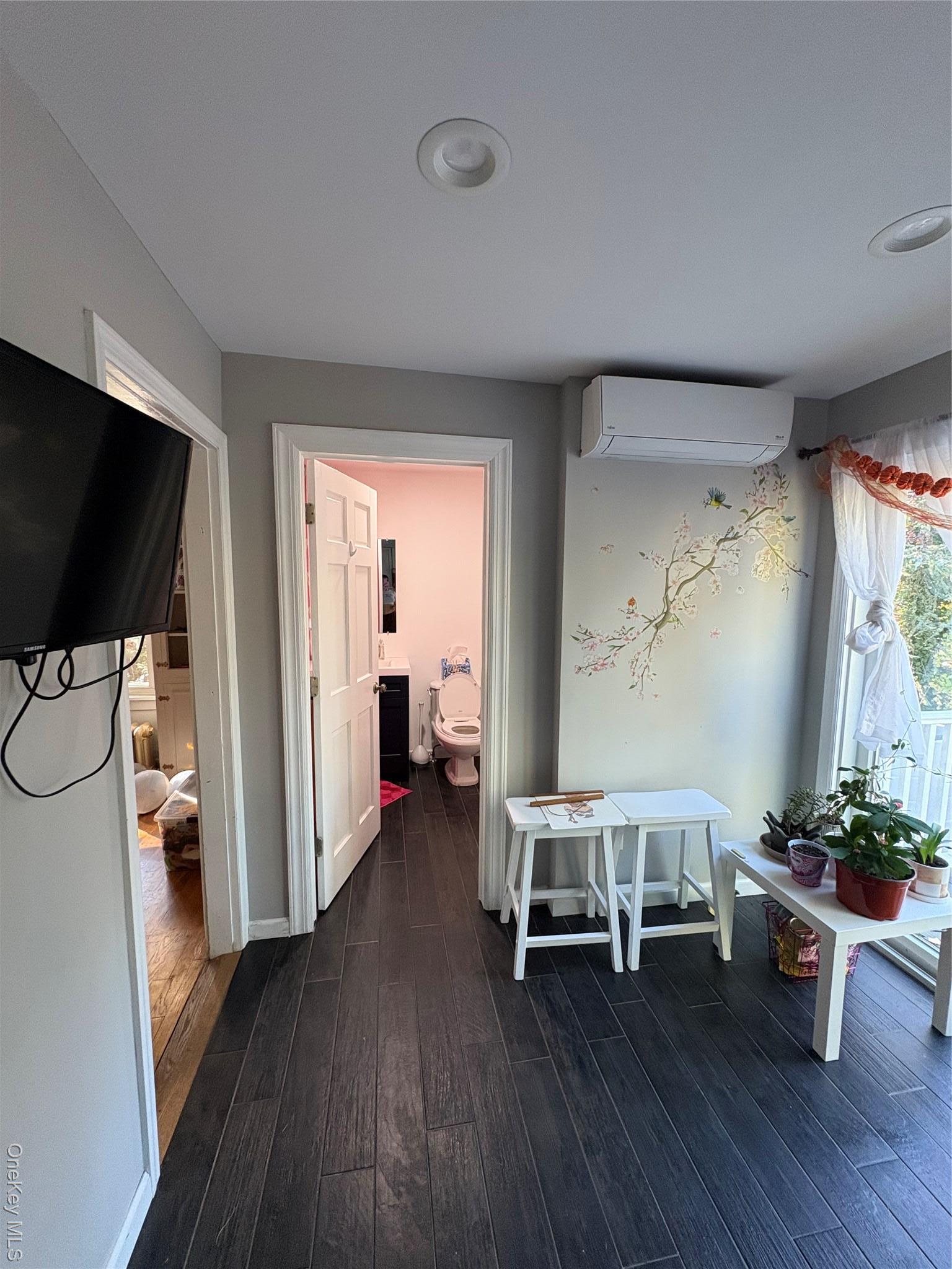 Single Family Central Suffolk County, NY 11743, MLS-929157-11