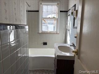 Single Family Massachusetts  Nassau County, NY 11758, MLS-929184-6