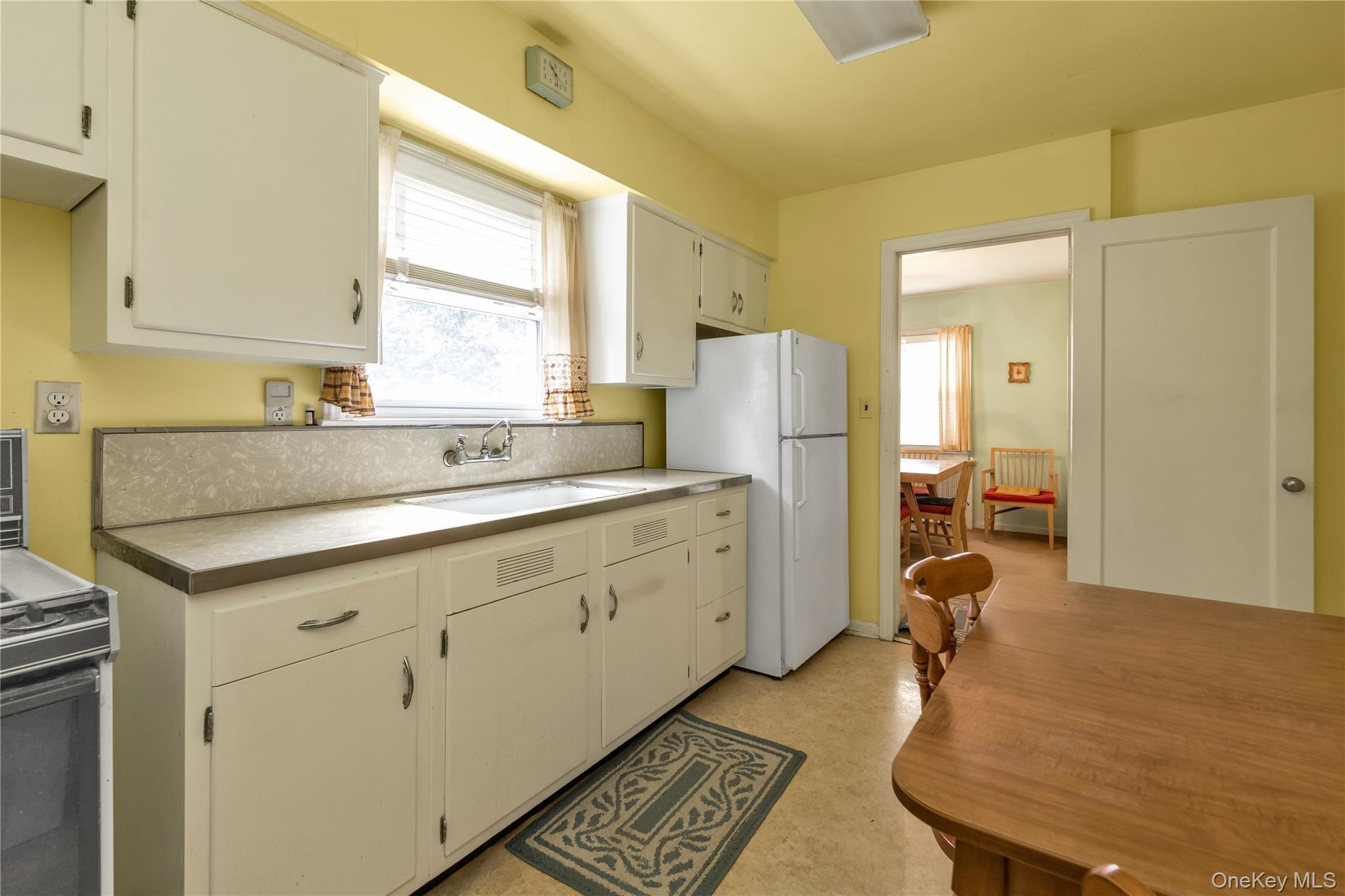 Single Family Motley  Nassau County, NY 11580, MLS-929185-7