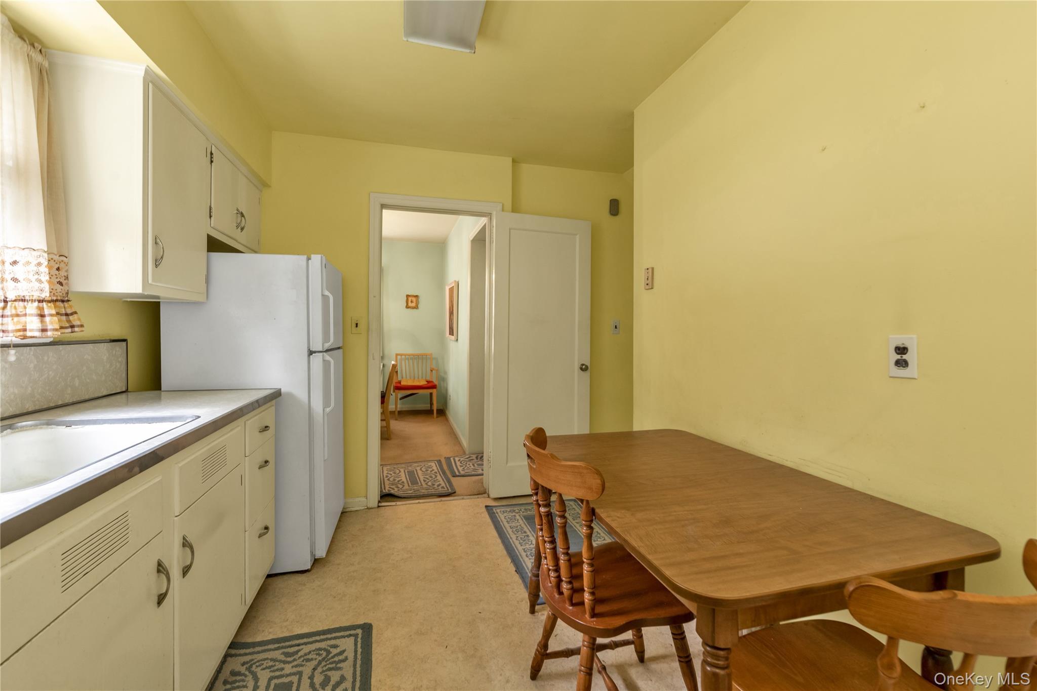 Single Family Motley  Nassau County, NY 11580, MLS-929185-8