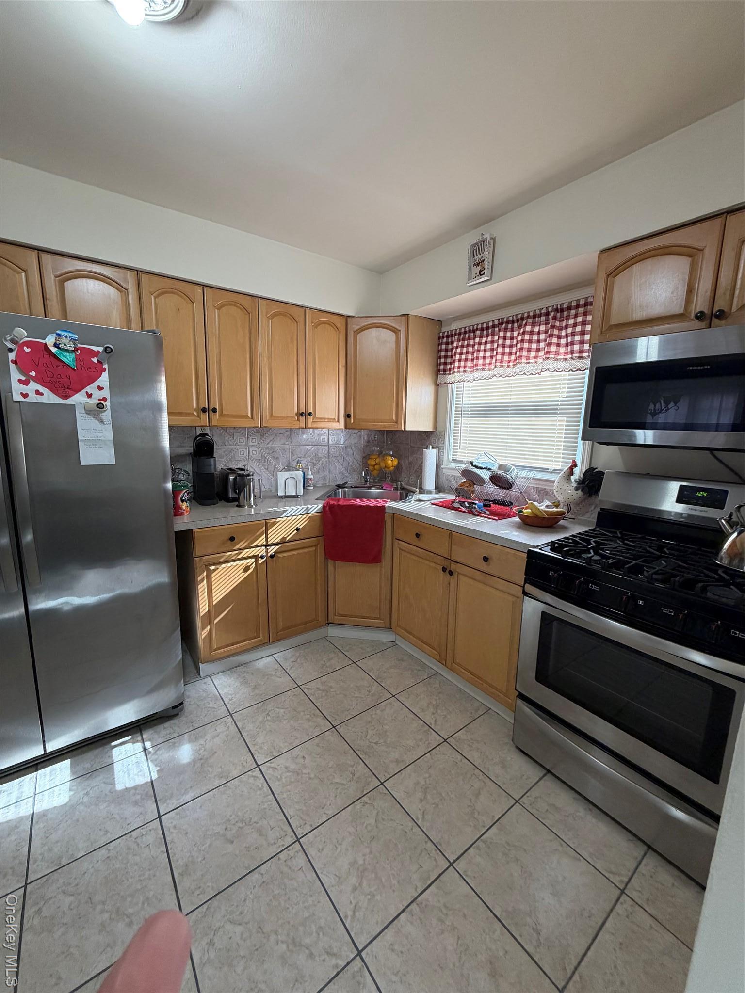 Single Family 98th  Queens, NY 11414, MLS-929195-4