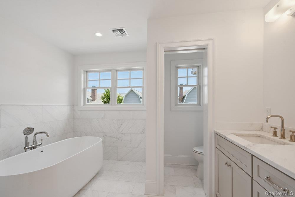 Single Family Plainview Nassau County, NY 11797, MLS-929199-26