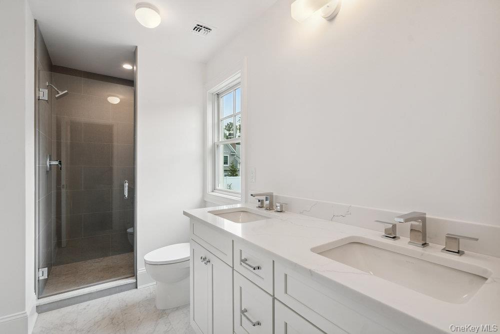 Single Family Plainview Nassau County, NY 11797, MLS-929199-31