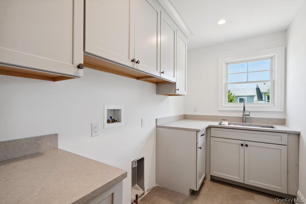 Single Family Plainview Nassau County, NY 11797, MLS-929199-36