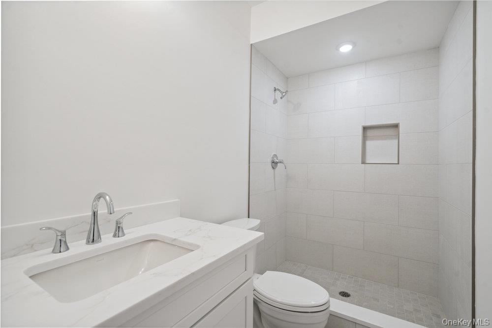 Single Family Plainview Nassau County, NY 11797, MLS-929199-41