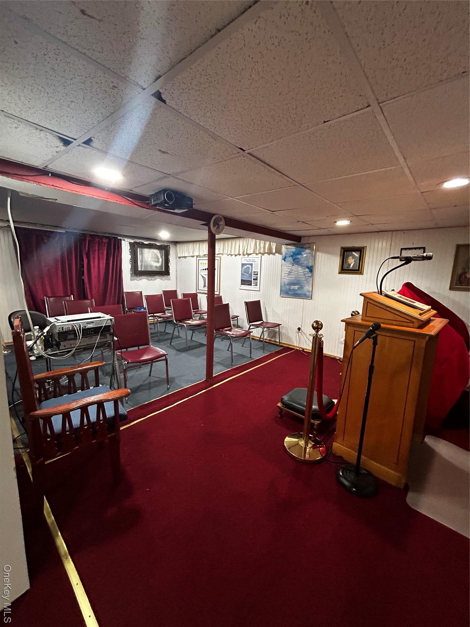 Single Family Oakwood  Suffolk County, NY 11743, MLS-929207-17