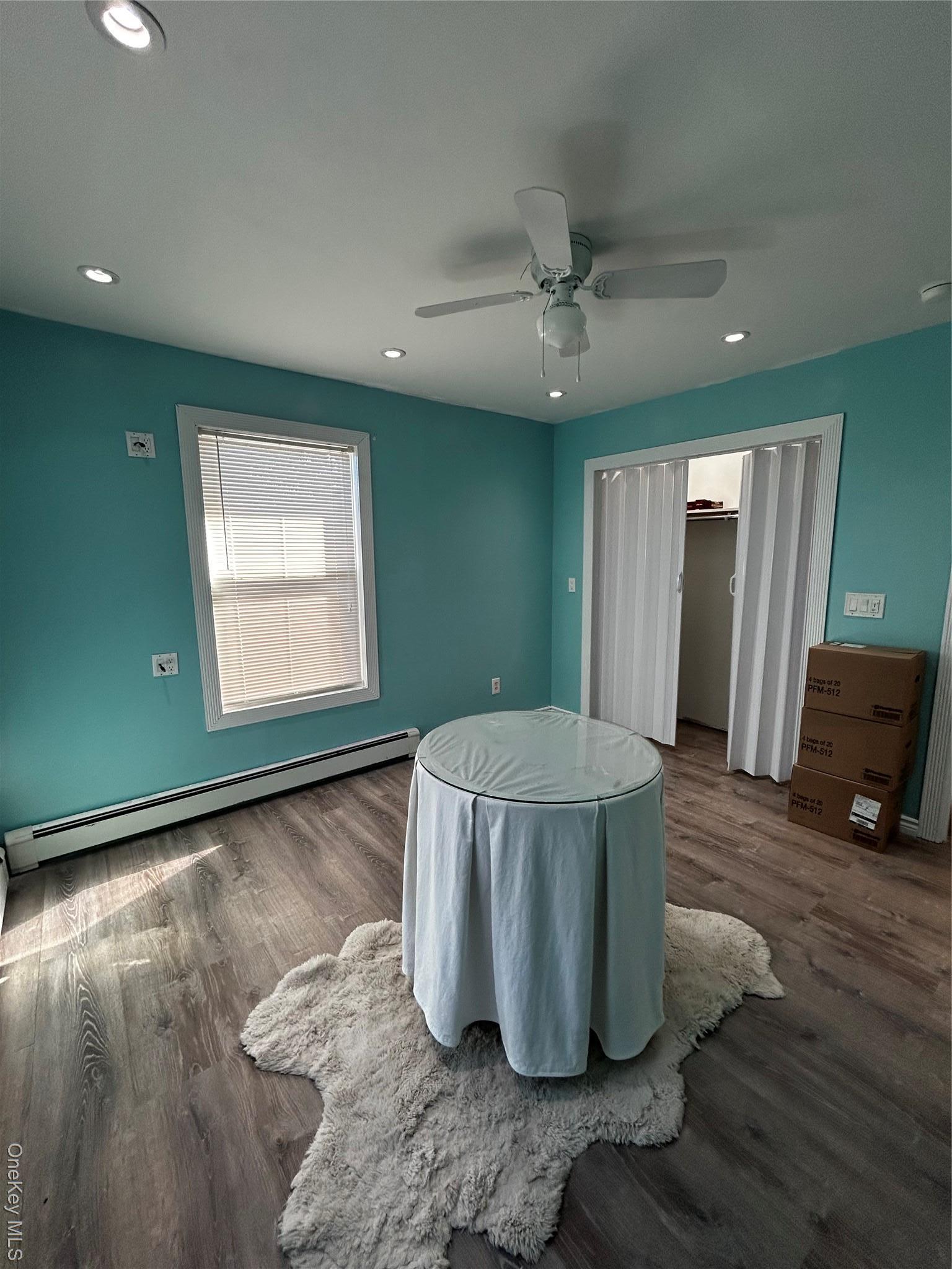 Single Family Oakwood  Suffolk County, NY 11743, MLS-929207-6