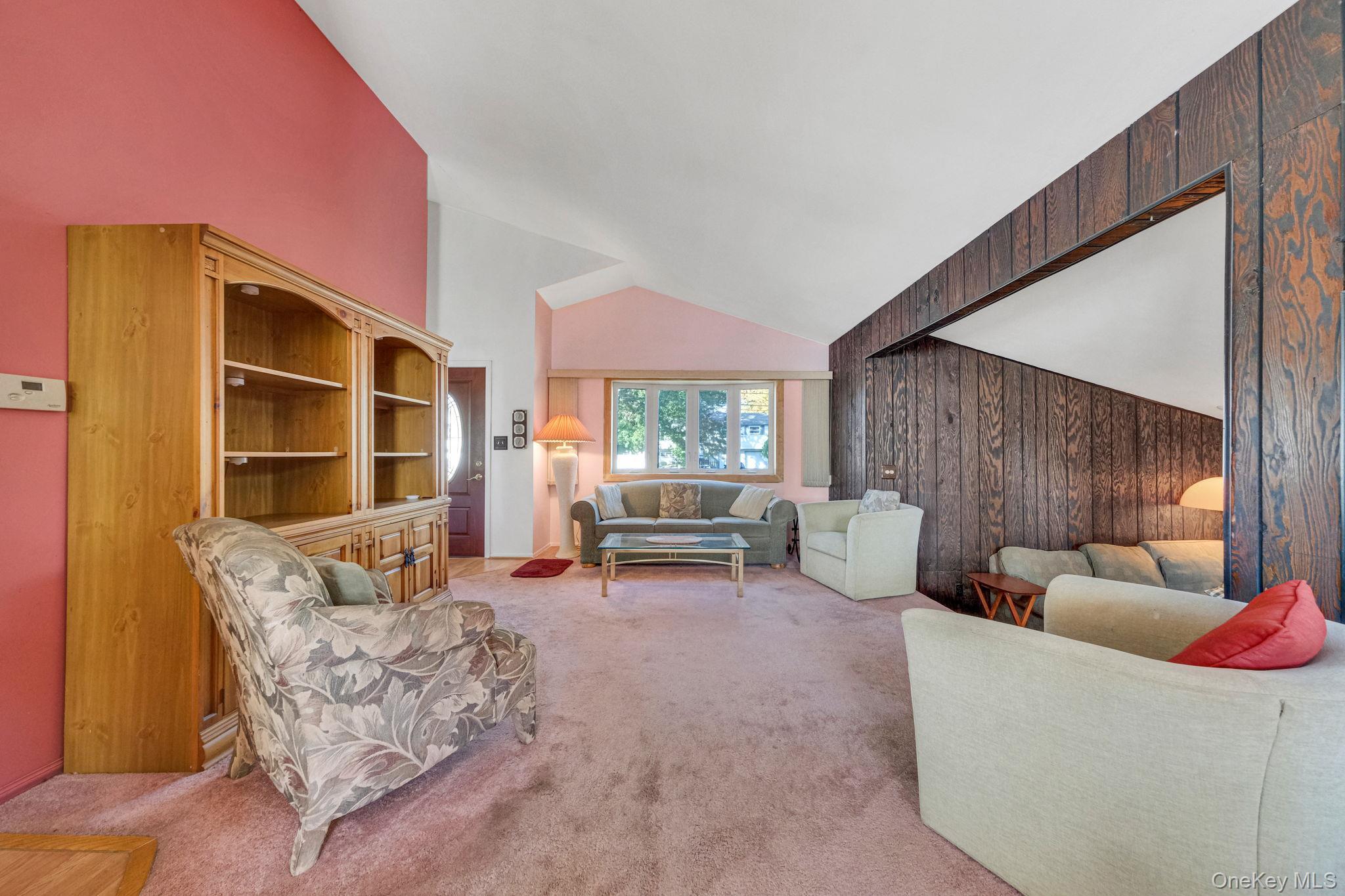 Single Family New York Suffolk County, NY 11706, MLS-929217-5