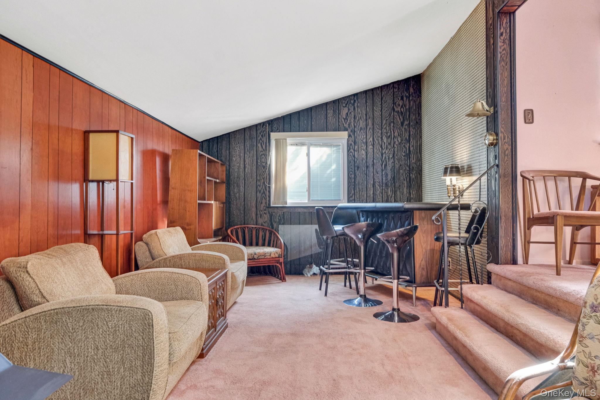 Single Family New York Suffolk County, NY 11706, MLS-929217-7