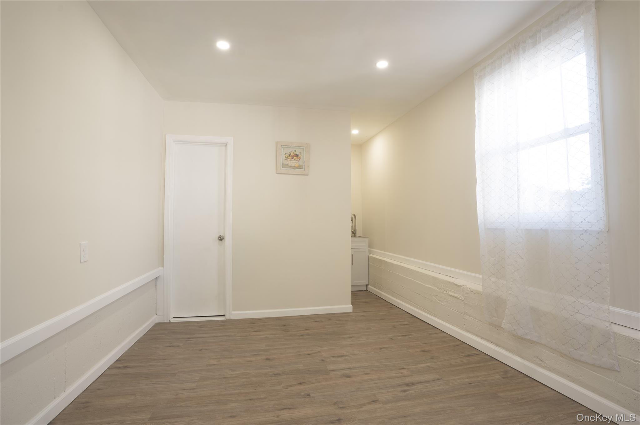 Single Family Wicks  Suffolk County, NY 11717, MLS-929247-35