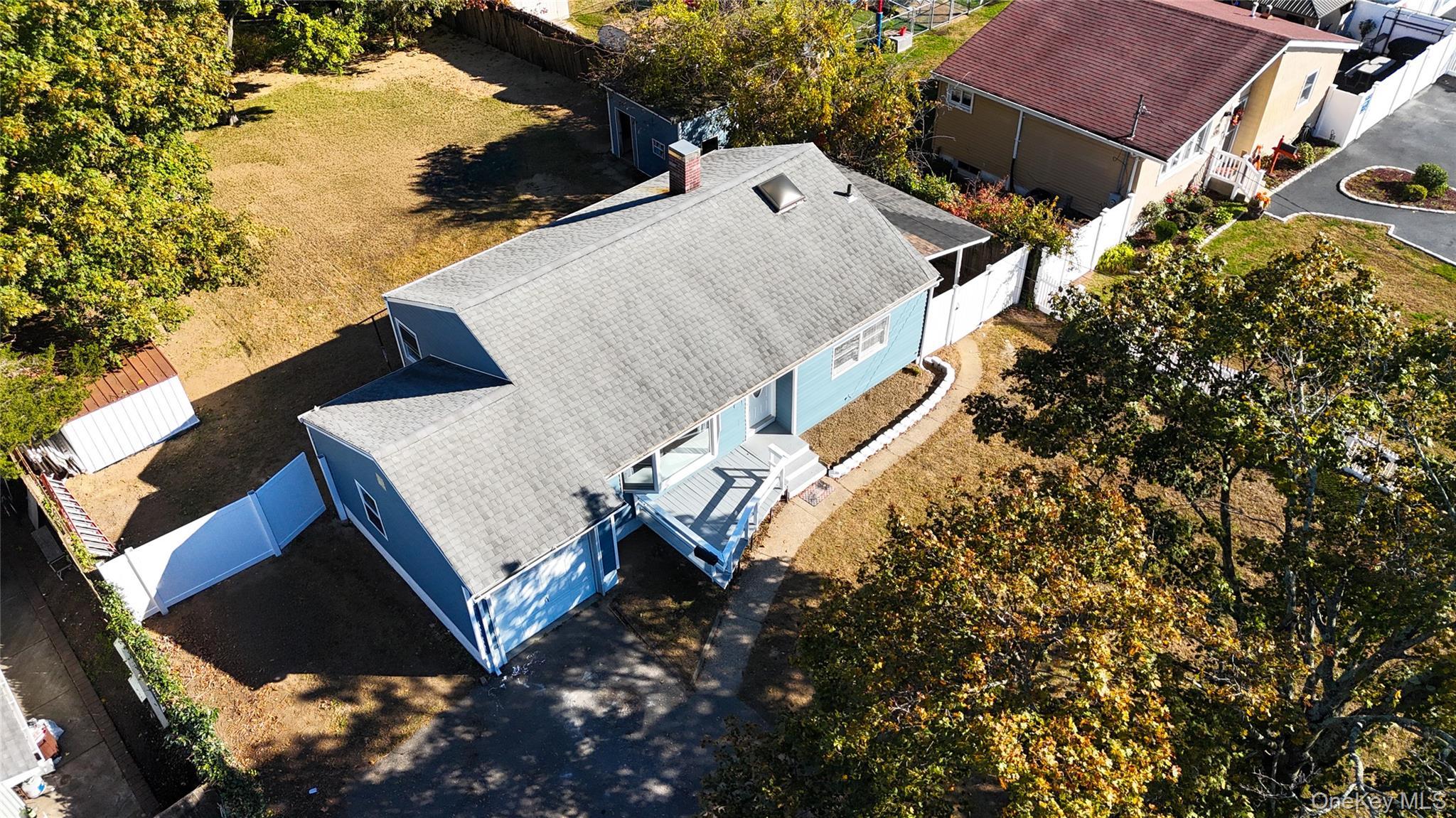 Single Family Wicks  Suffolk County, NY 11717, MLS-929247-4