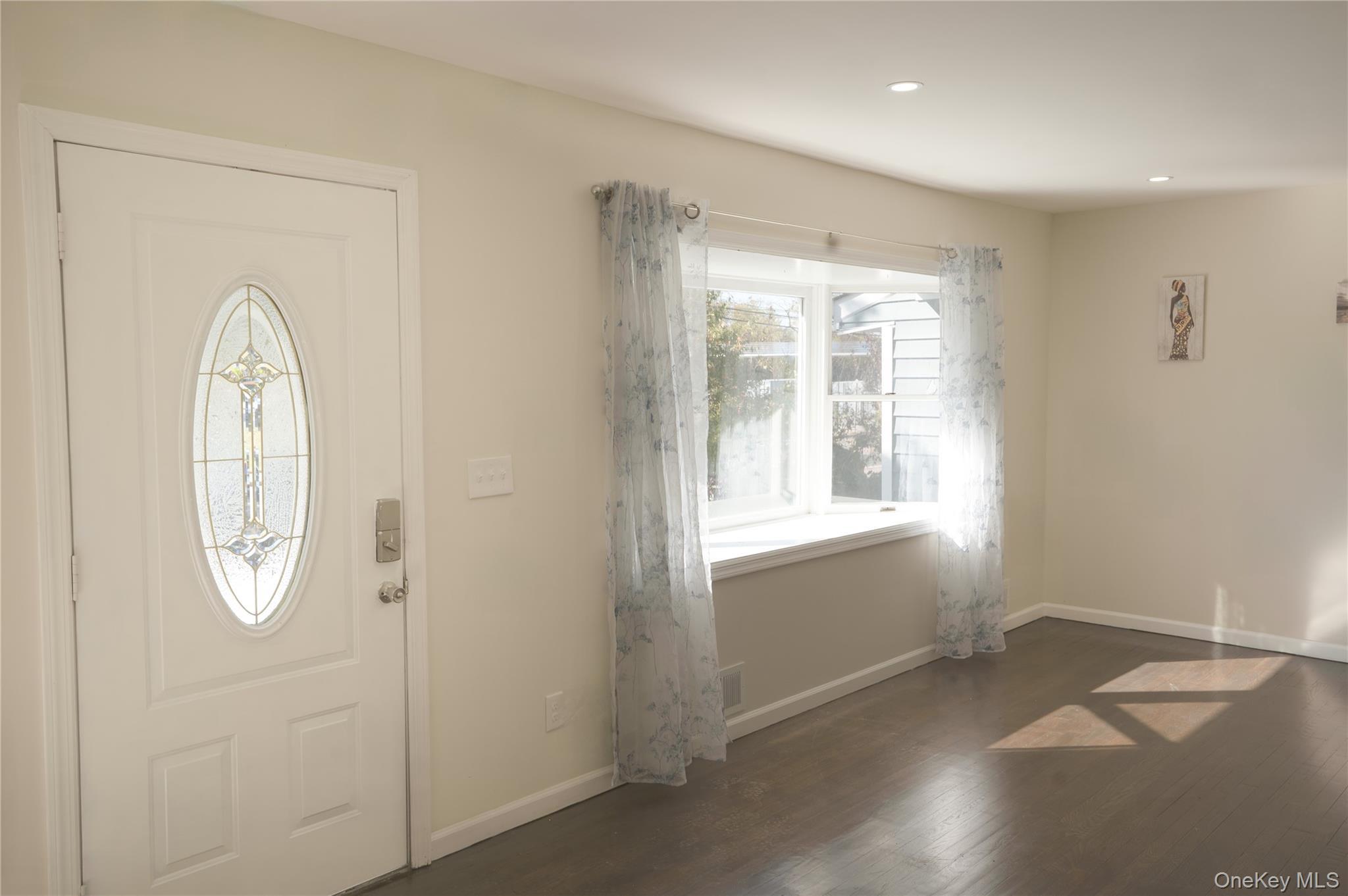 Single Family Wicks  Suffolk County, NY 11717, MLS-929247-7