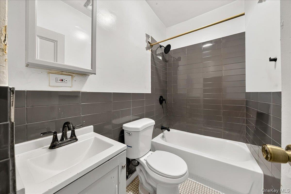 Single Family 141st  Bronx, NY 10454, MLS-929256-14