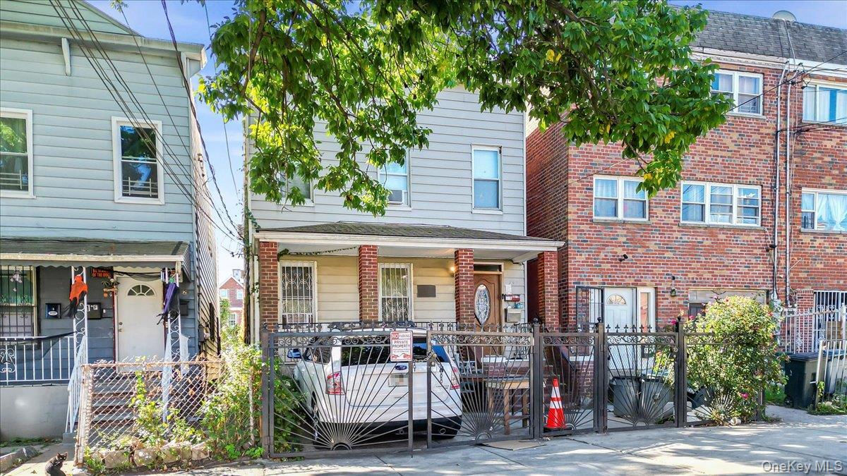 Single Family 221st  Bronx, NY 10467, MLS-929258-2