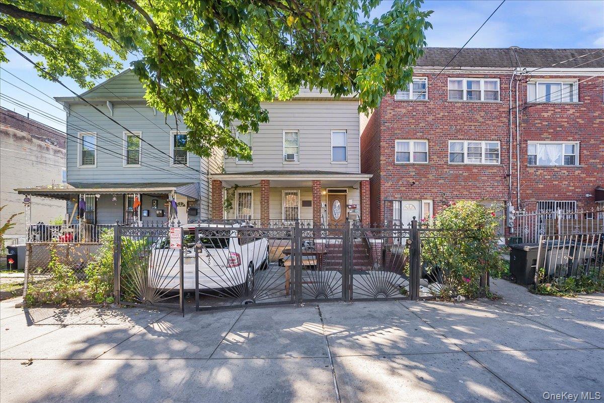 Single Family 221st  Bronx, NY 10467, MLS-929258-3