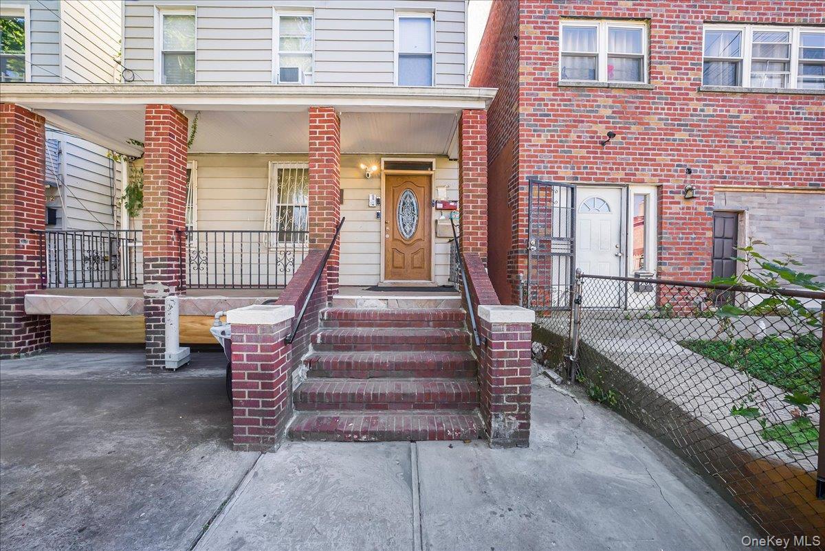 Single Family 221st  Bronx, NY 10467, MLS-929258-4