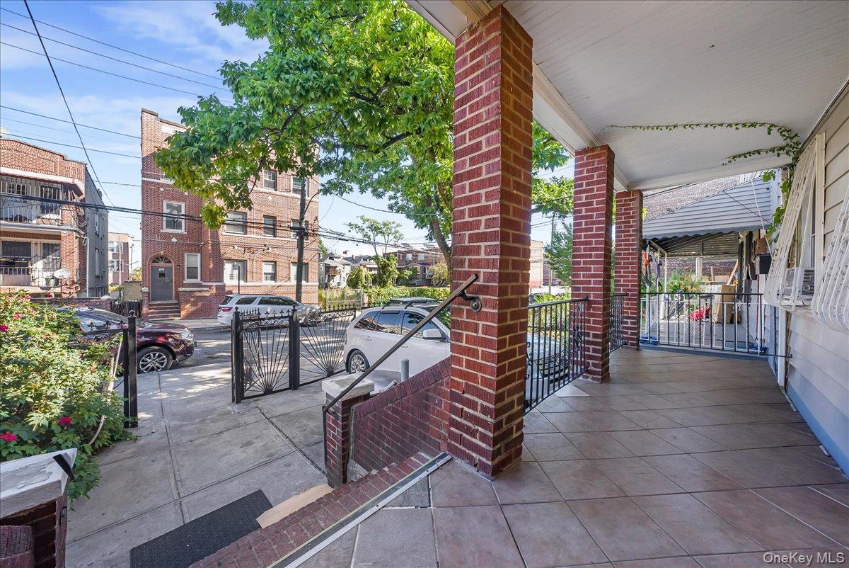 Single Family 221st  Bronx, NY 10467, MLS-929258-5