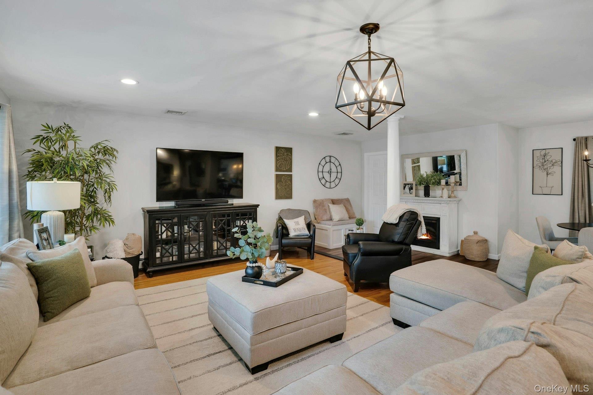 Single Family Rachel  Suffolk County, NY 11725, MLS-929269-16