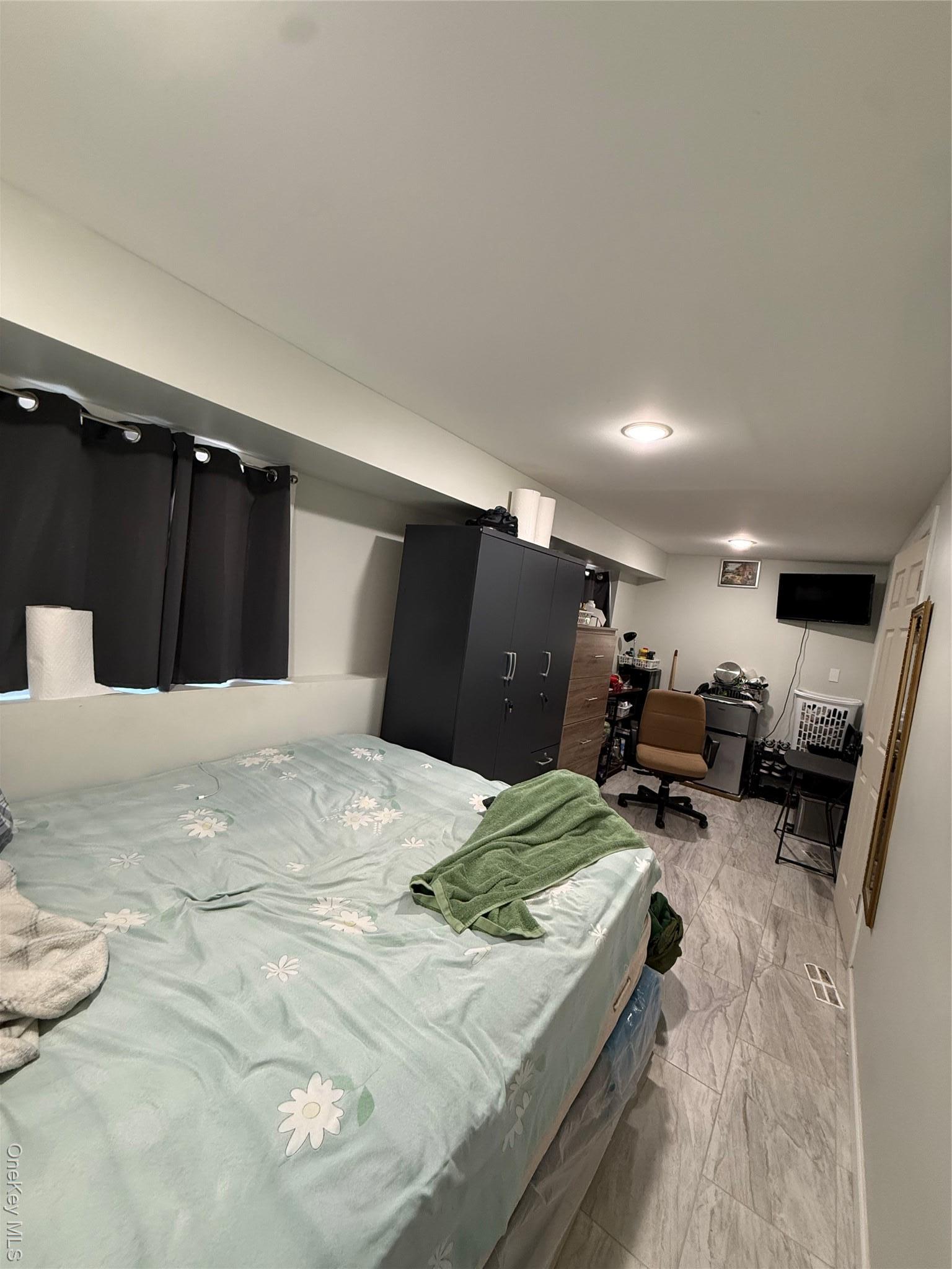 Single Family Bruce  Suffolk County, NY 11717, MLS-929296-23