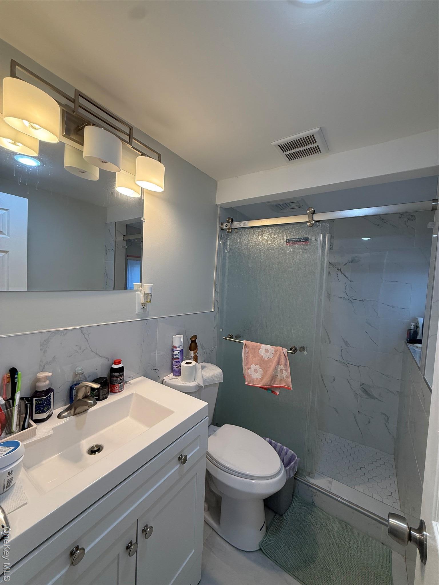 Single Family Bruce  Suffolk County, NY 11717, MLS-929296-25