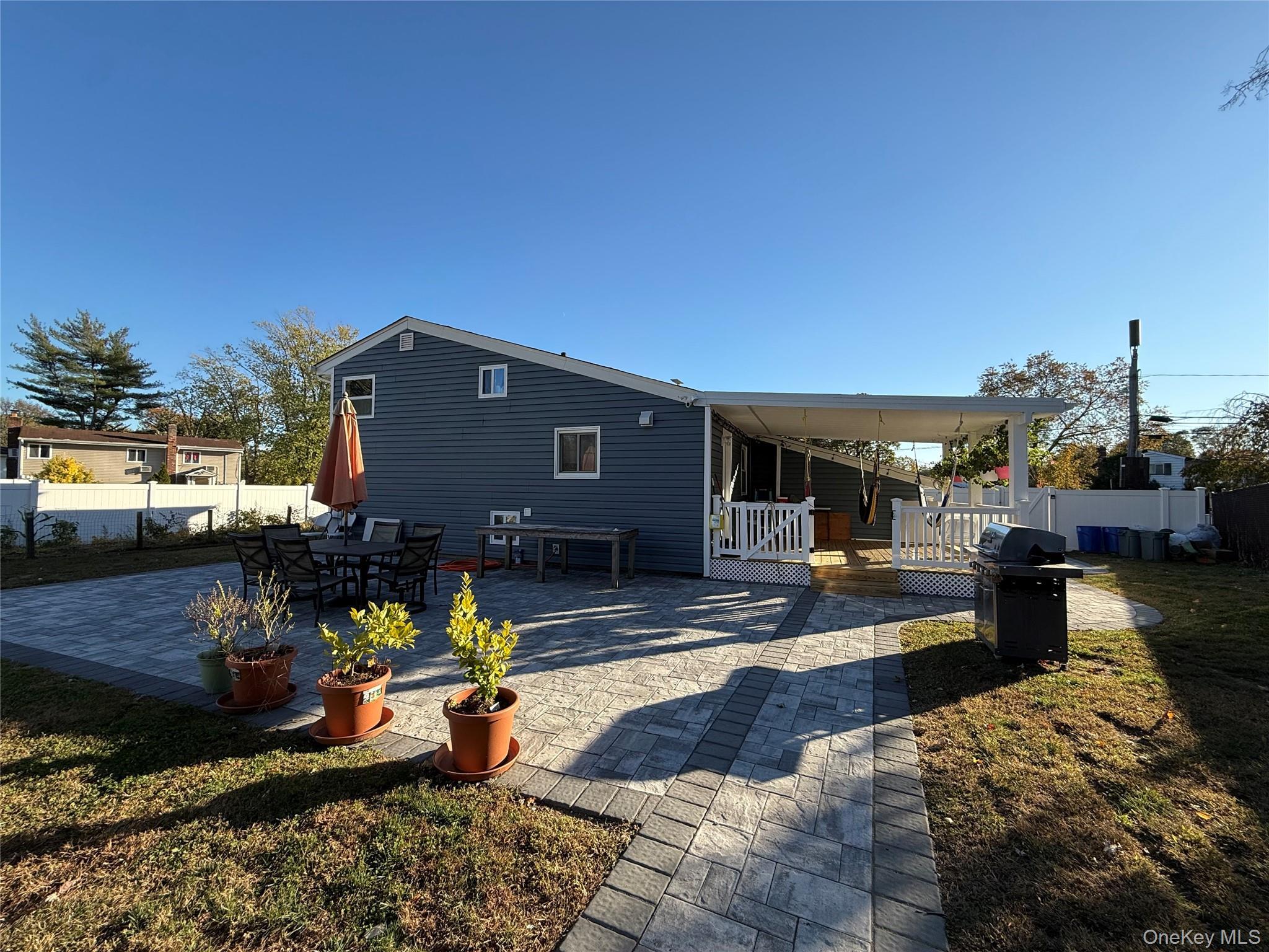 Single Family Bruce  Suffolk County, NY 11717, MLS-929296-39