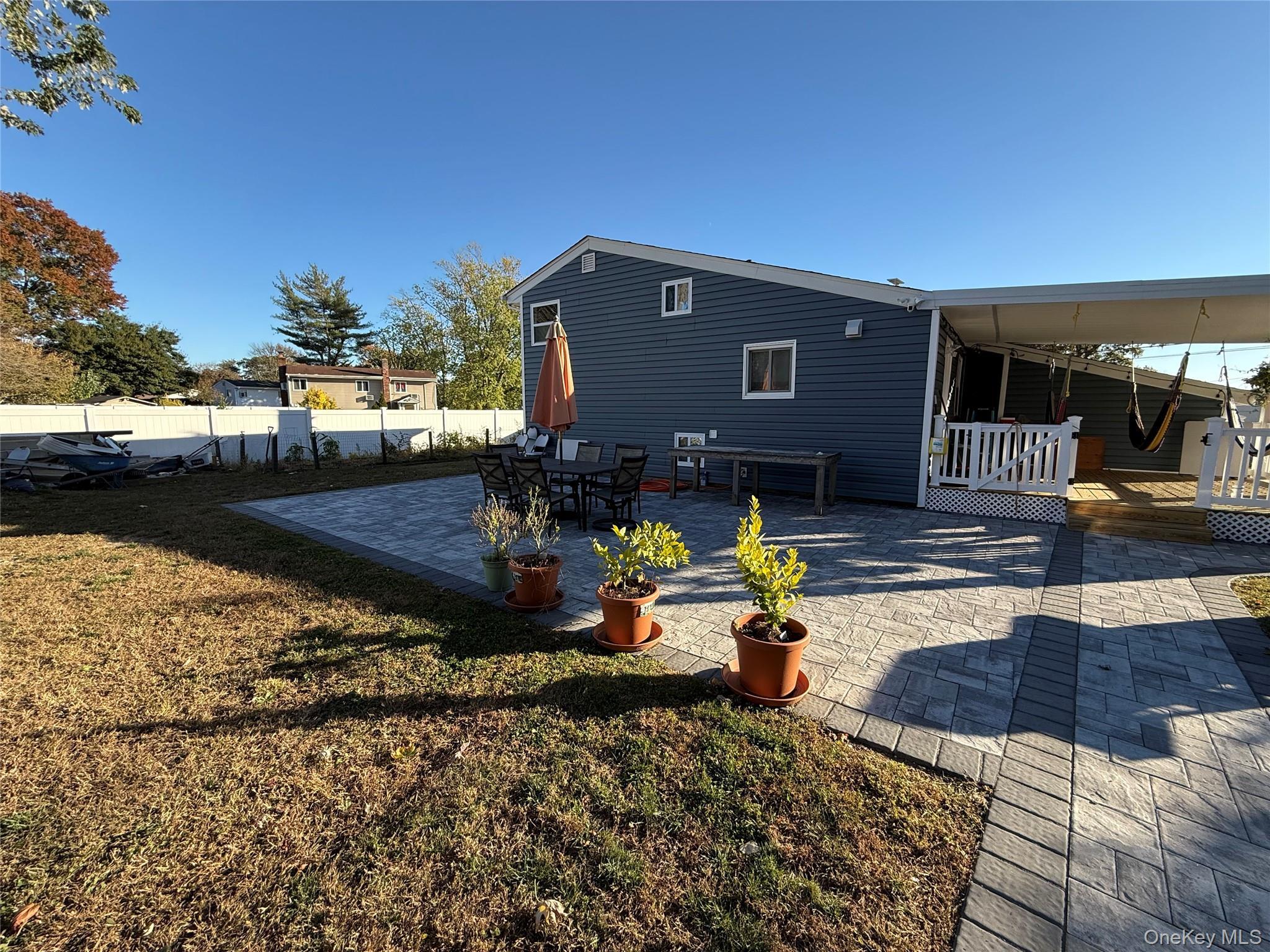 Single Family Bruce  Suffolk County, NY 11717, MLS-929296-40