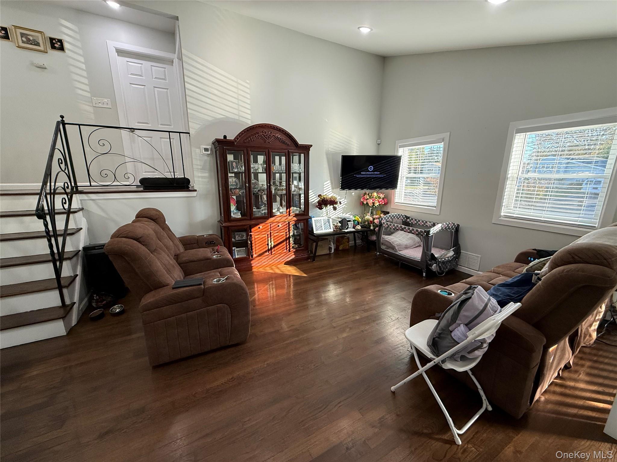 Single Family Bruce  Suffolk County, NY 11717, MLS-929296-7