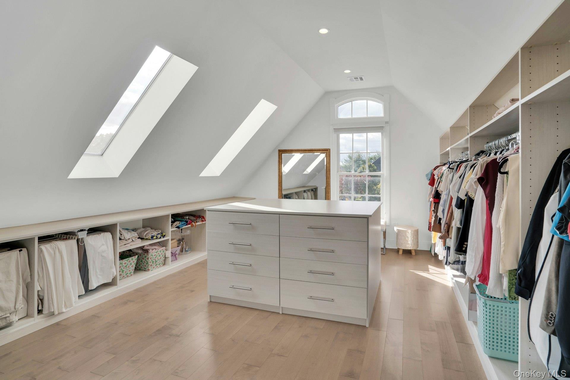 Single Family Fig Suffolk County, NY 11746, MLS-929299-34