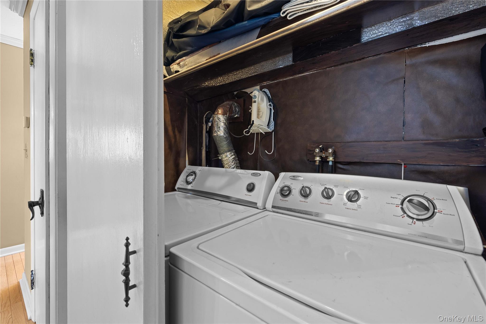 Single Family Brookedge Out Of Area, NY 14221, MLS-929307-12