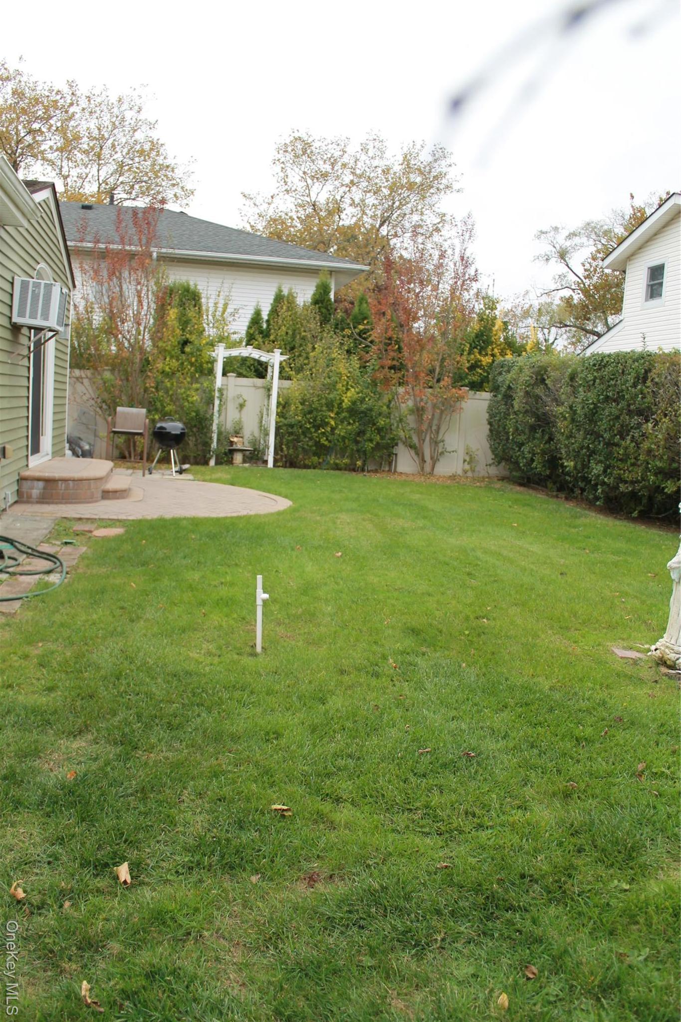 Single Family Bellmore  Nassau County, NY 11710, MLS-929312-28