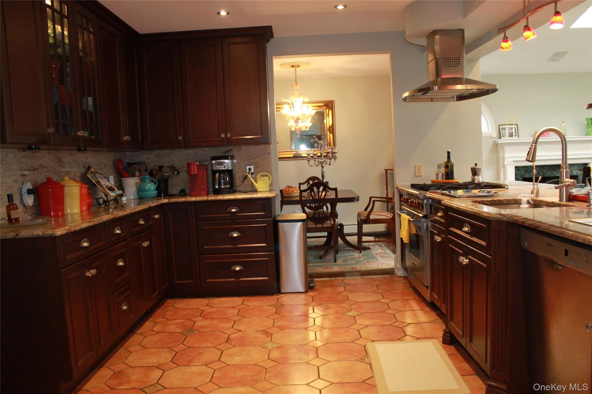 Single Family Bellmore  Nassau County, NY 11710, MLS-929312-6