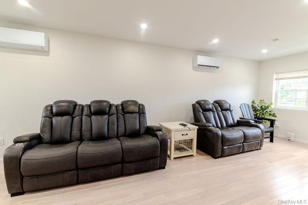 Single Family Mundy Westchester County, NY 10550, MLS-929328-13