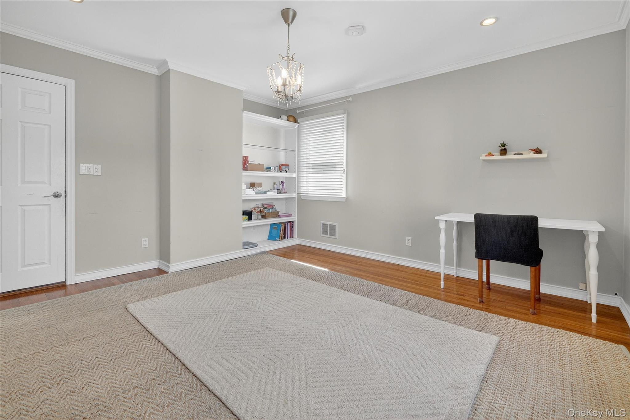 Single Family Marbledale  Westchester County, NY 10707, MLS-929329-17