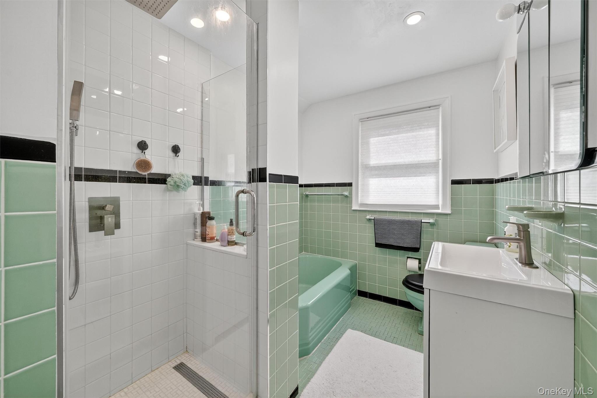 Single Family Marbledale  Westchester County, NY 10707, MLS-929329-23