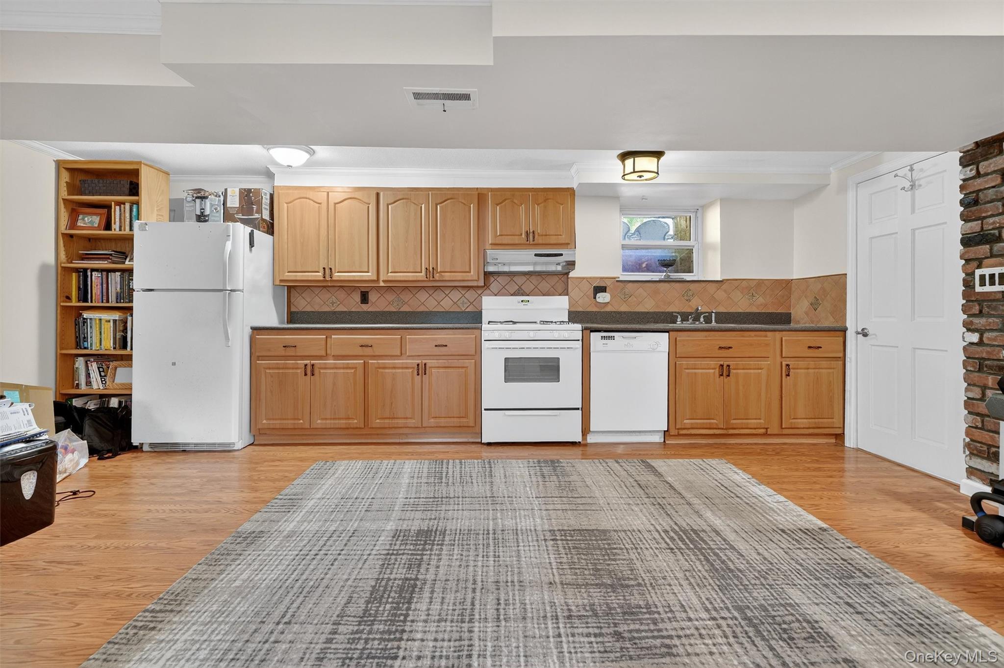 Single Family Marbledale  Westchester County, NY 10707, MLS-929329-27